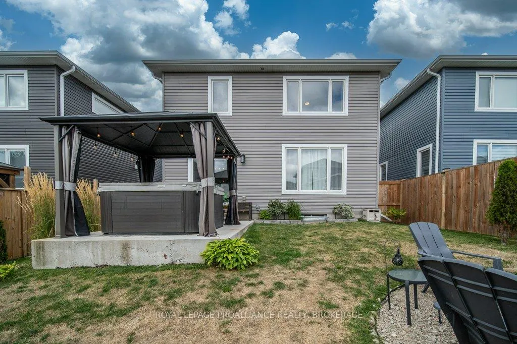 Photo 41 of 103 Pearce Street, Loyalist, Amherstview — HOMEH