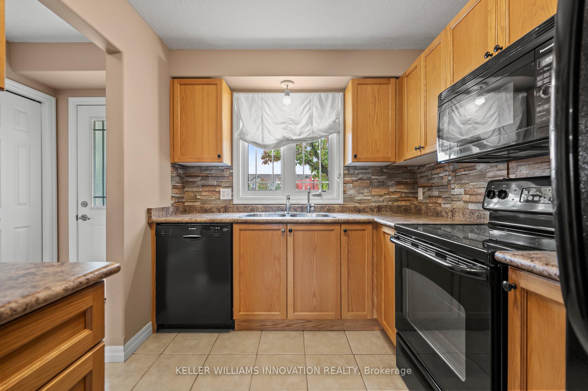Photo 9 of Unit 50, 535 Windflower Crescent, Kitchener, Larentian West — HOMEH