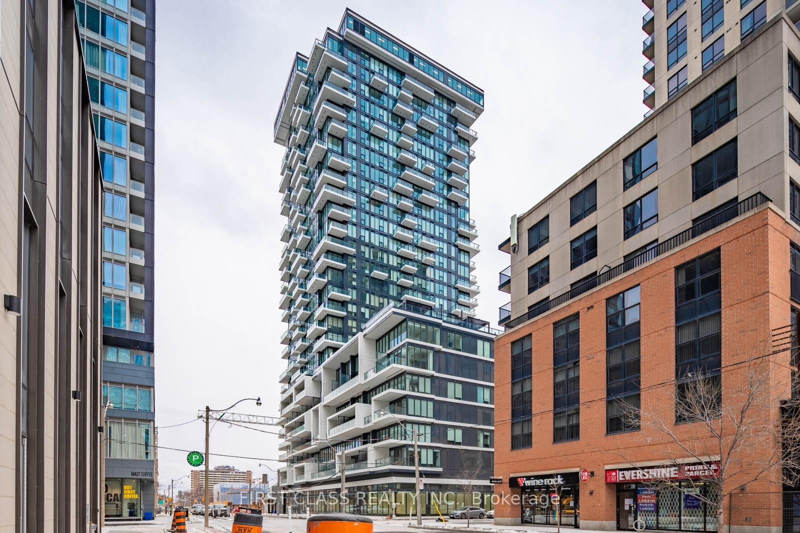 Front of Unit 2911, 88 Queen Street E