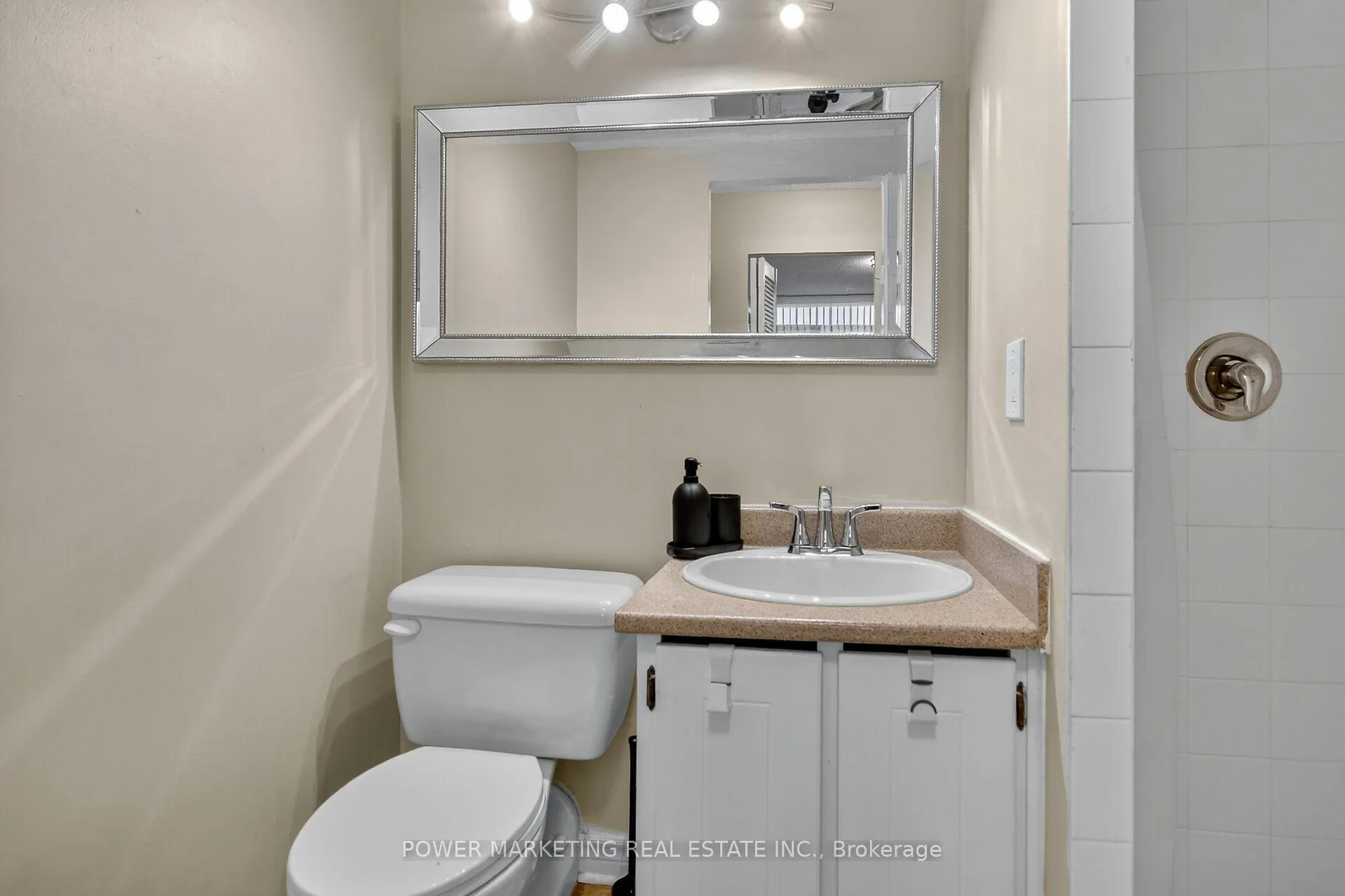 Photo 11 of Unit 2806, 500 Laurier Avenue W, Ottawa, Ottawa Centre — HOMEH