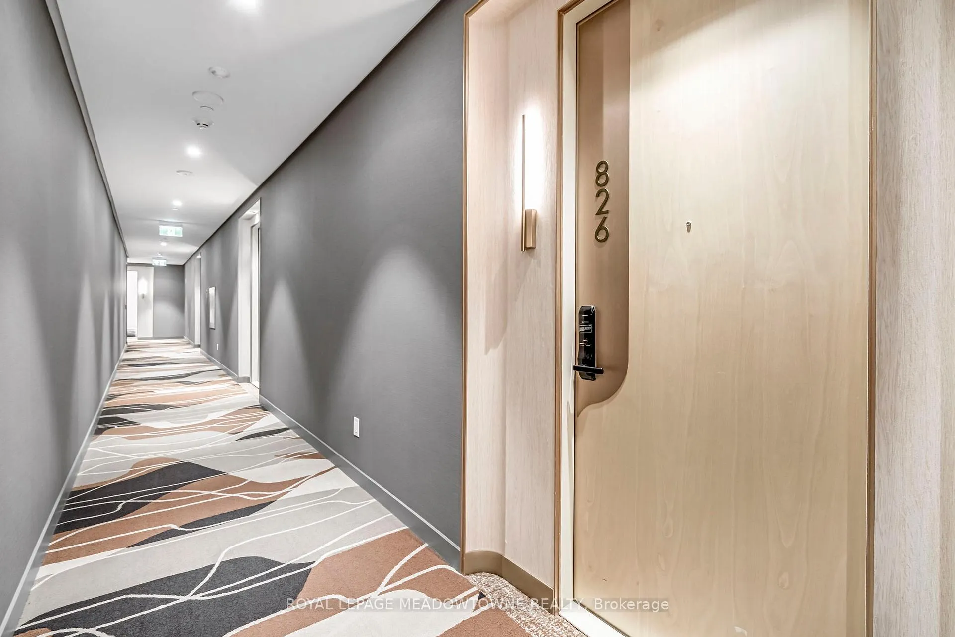 Photo 2 of Unit 826, 155 Merchants' Wharf, Toronto, Waterfront Communities — HOMEH