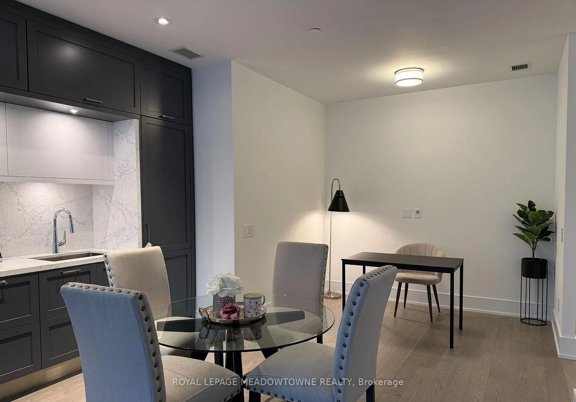 Photo 15 of Unit 826, 155 Merchants' Wharf, Toronto, Waterfront Communities — HOMEH
