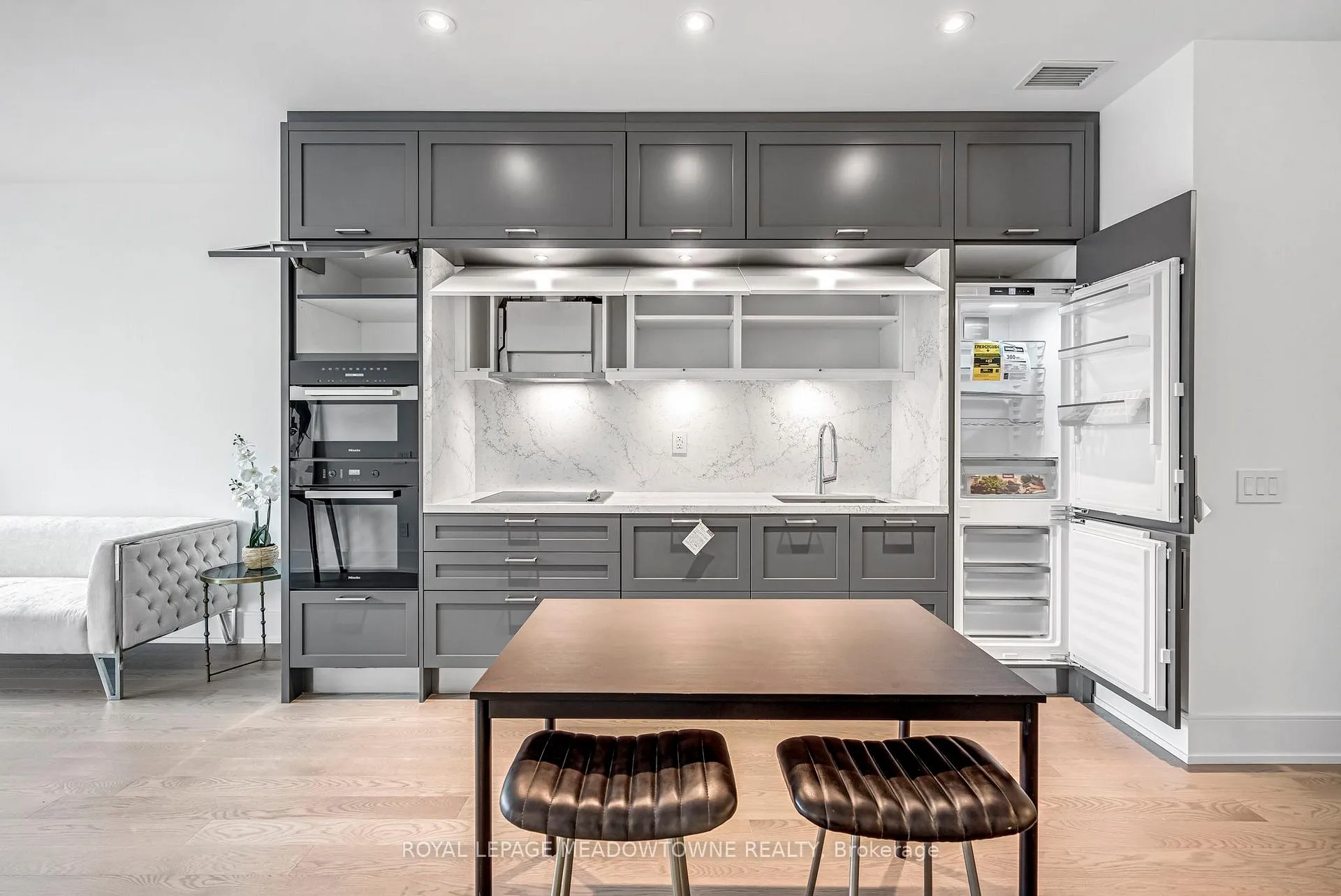 Photo 21 of Unit 826, 155 Merchants' Wharf, Toronto, Waterfront Communities — HOMEH