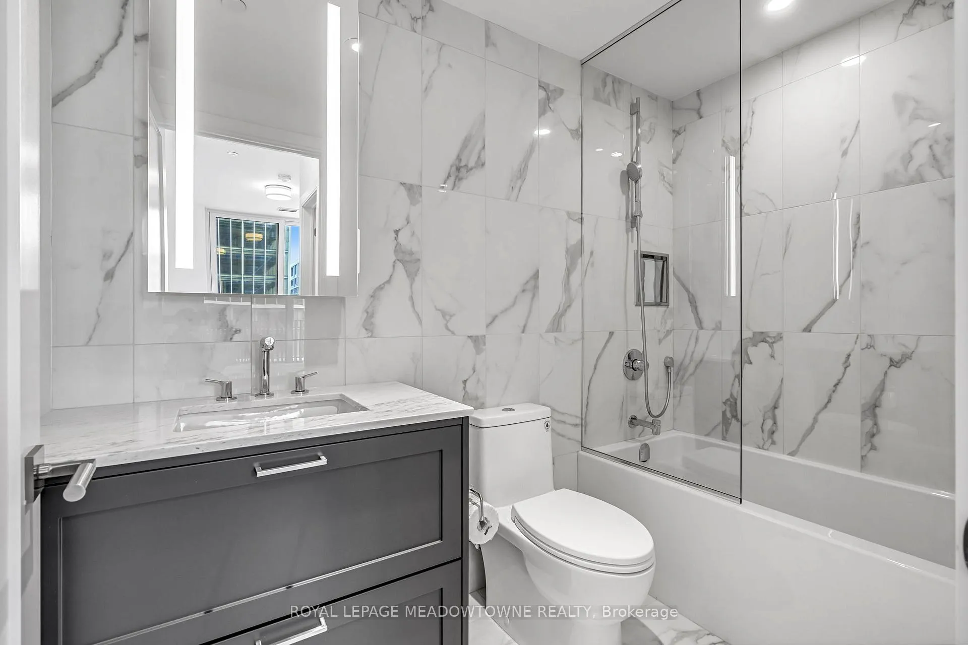 Photo 30 of Unit 826, 155 Merchants' Wharf, Toronto, Waterfront Communities — HOMEH