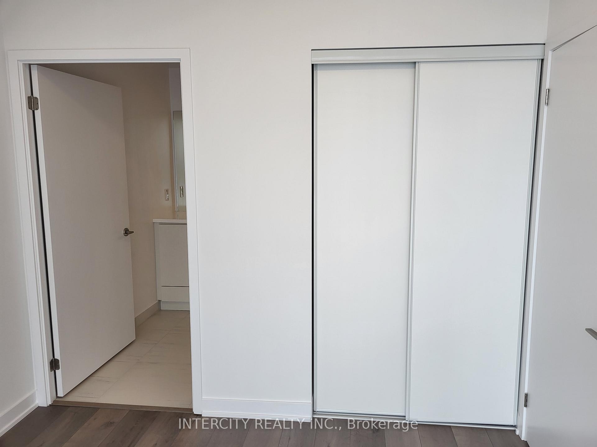 Photo 17 of Unit 718, 38 Honeycrisp Crescent, Vaughan, Vaughan Corporate Centre — HOMEH
