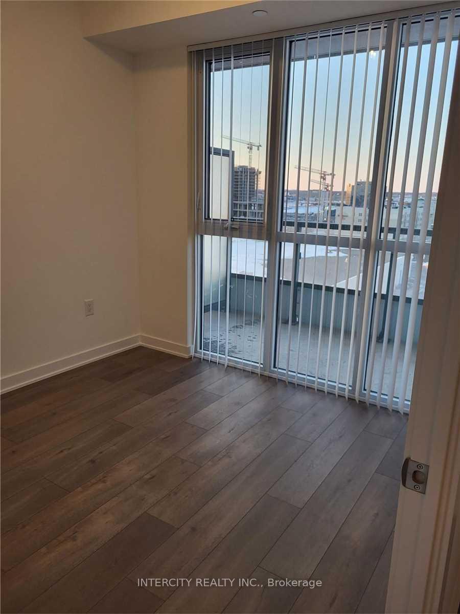 Photo 24 of Unit 718, 38 Honeycrisp Crescent, Vaughan, Vaughan Corporate Centre — HOMEH