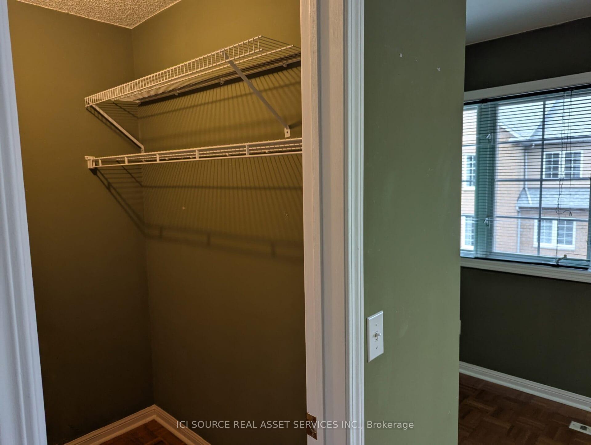 Photo 15 of Unit 10, 4 Cox Boulevard, Markham, Unionville — HOMEH