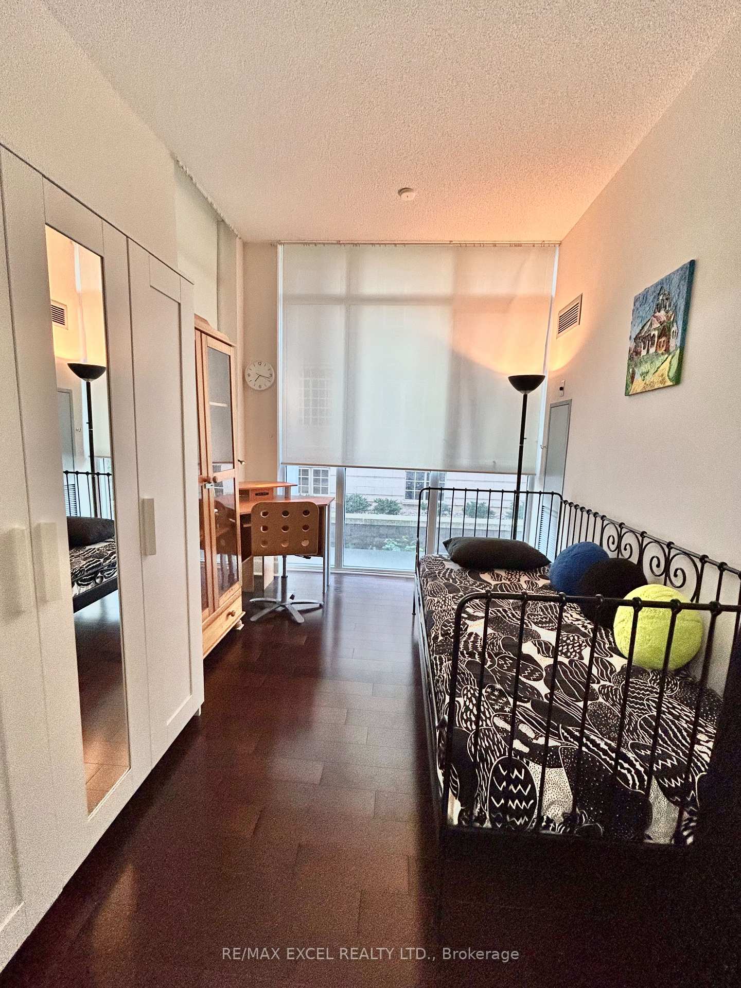 Photo 13 of Unit 110, 1 Upper Duke Crescent, Markham, Unionville — HOMEH
