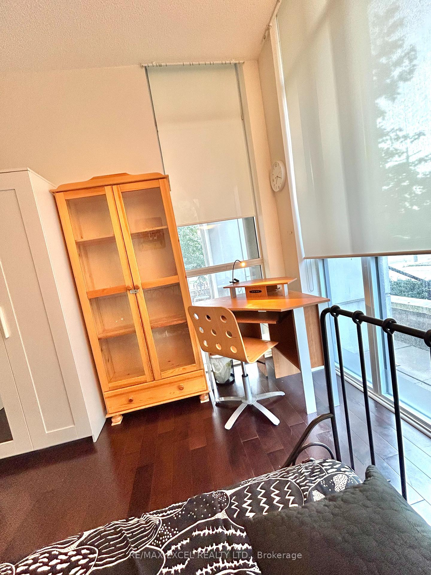 Photo 14 of Unit 110, 1 Upper Duke Crescent, Markham, Unionville — HOMEH