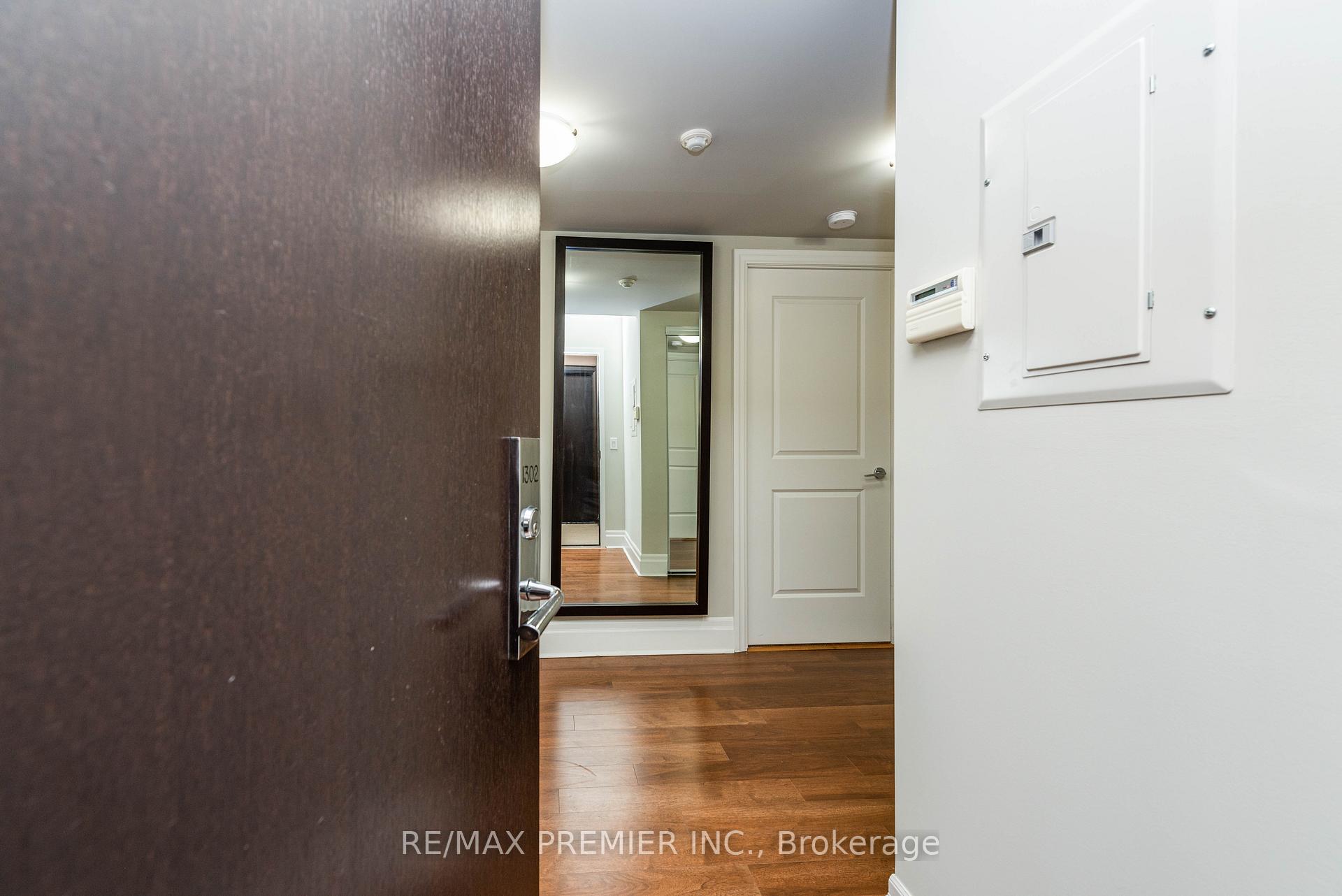 Photo 5 of Unit 1302, 151 Upper Duke Crescent, Markham, Unionville — HOMEH