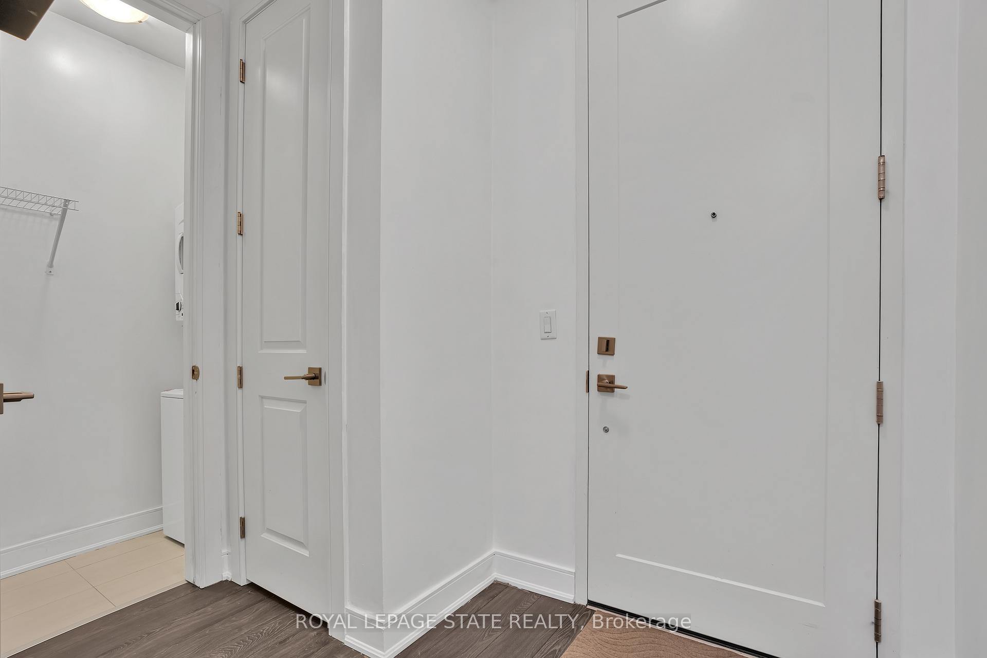 Photo 5 of Unit 910, 150 main Street W, Hamilton, Central — HOMEH