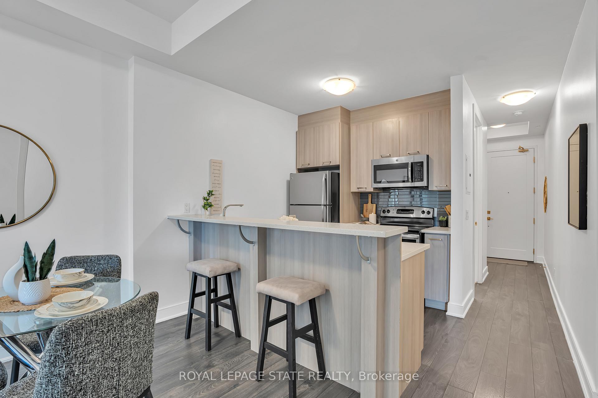 Photo 10 of Unit 910, 150 main Street W, Hamilton, Central — HOMEH