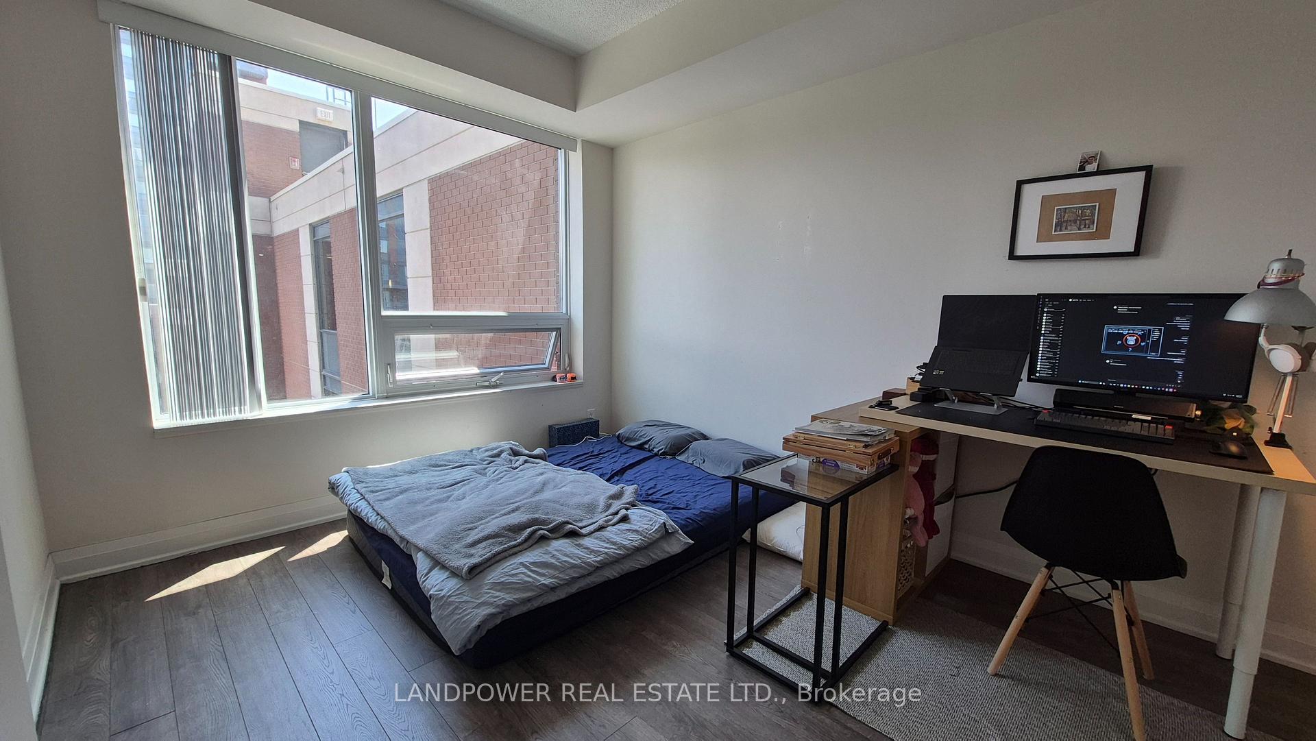 Photo 9 of Unit 703, 28 Uptown Drive, Markham, Unionville — HOMEH