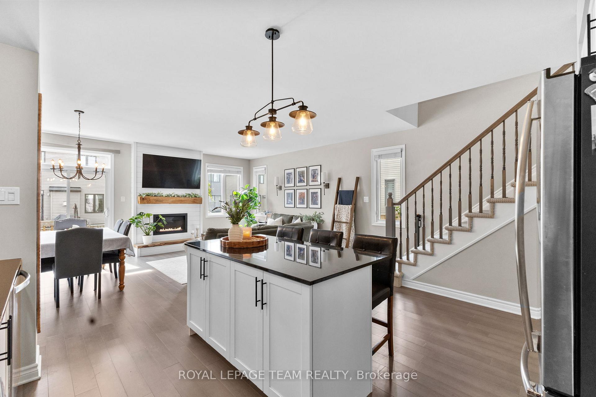 Photo 8 of 270 Munro Street, Carleton Place — HOMEH