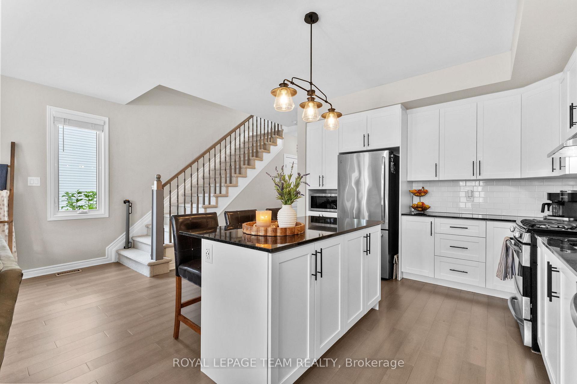 Photo 12 of 270 Munro Street, Carleton Place — HOMEH