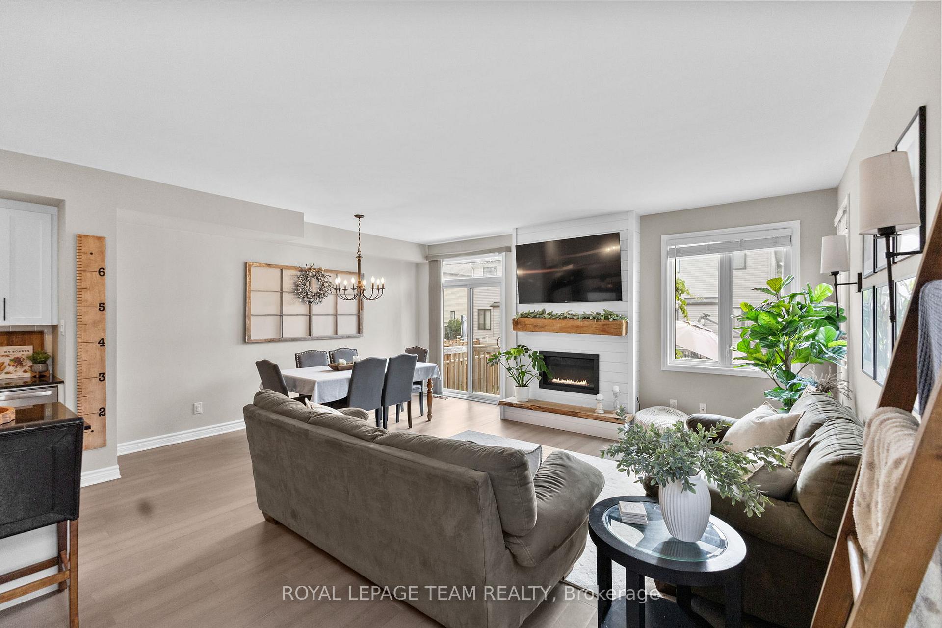 Photo 15 of 270 Munro Street, Carleton Place — HOMEH