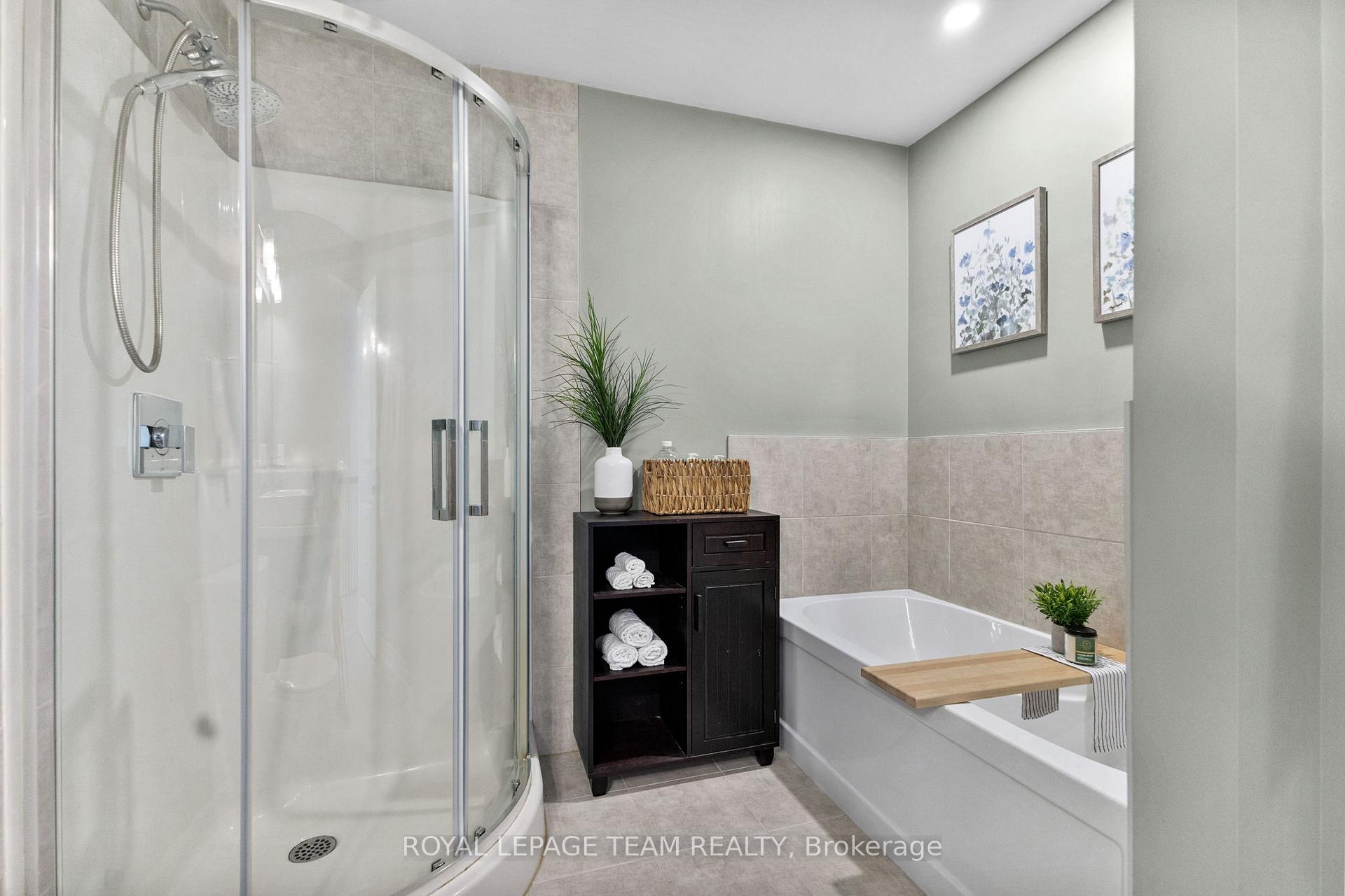 Photo 23 of 270 Munro Street, Carleton Place — HOMEH