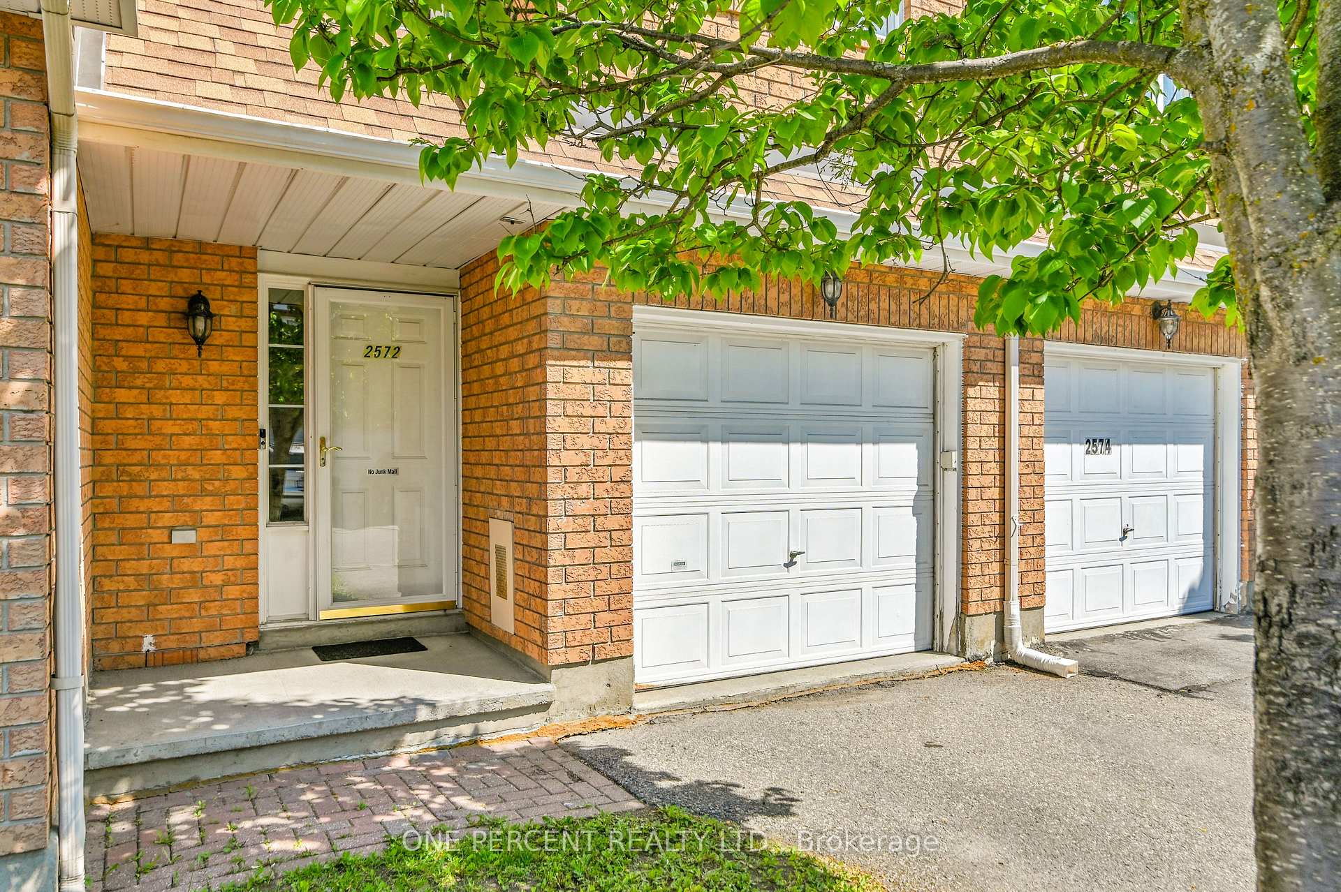 Photo 4 of 2572 Alanis Private, Ottawa, Emerald Woods/Sawmill Creek — HOMEH