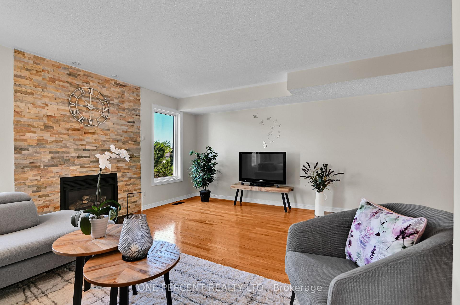 Photo 17 of 2572 Alanis Private, Ottawa, Emerald Woods/Sawmill Creek — HOMEH