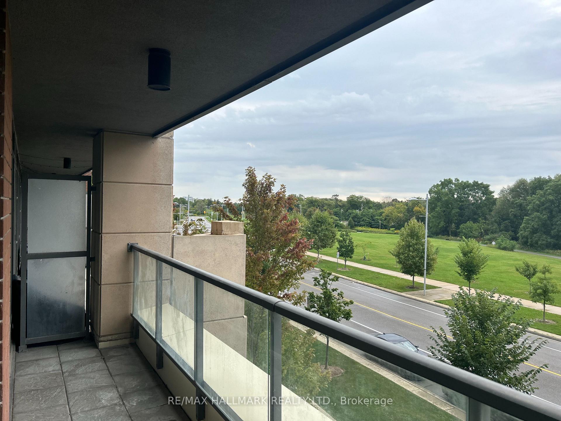 Photo 15 of Unit 323, 18 Uptown Drive, Markham, Unionville — HOMEH