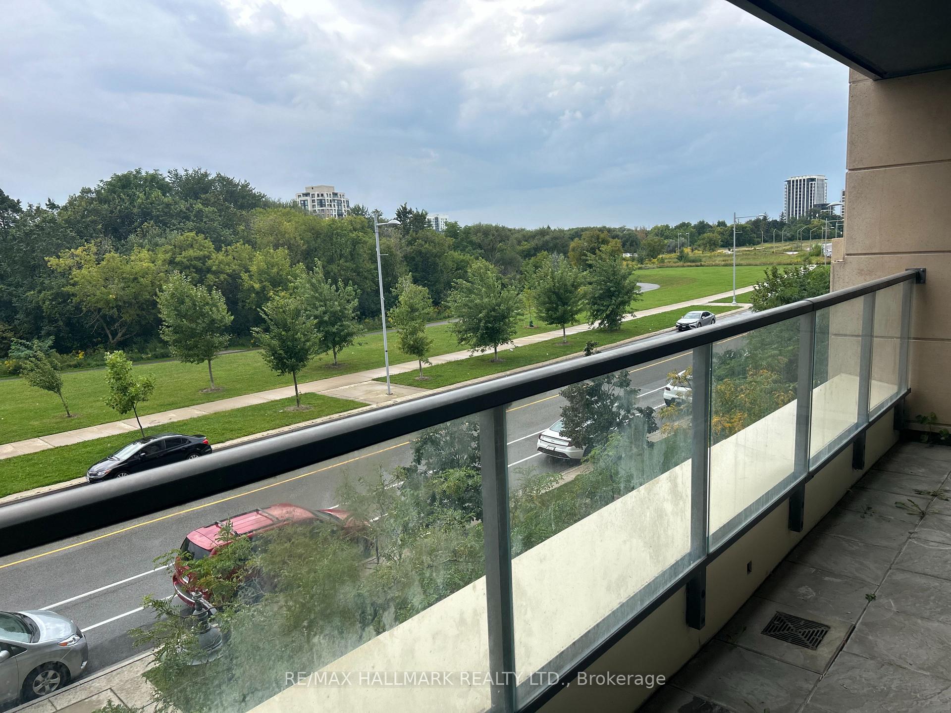 Photo 16 of Unit 323, 18 Uptown Drive, Markham, Unionville — HOMEH