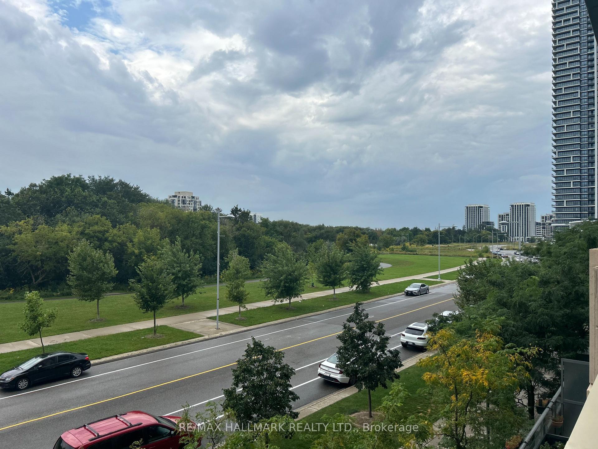 Photo 18 of Unit 323, 18 Uptown Drive, Markham, Unionville — HOMEH