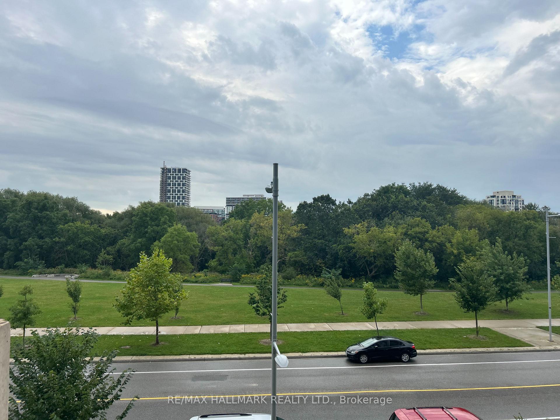 Photo 27 of Unit 323, 18 Uptown Drive, Markham, Unionville — HOMEH