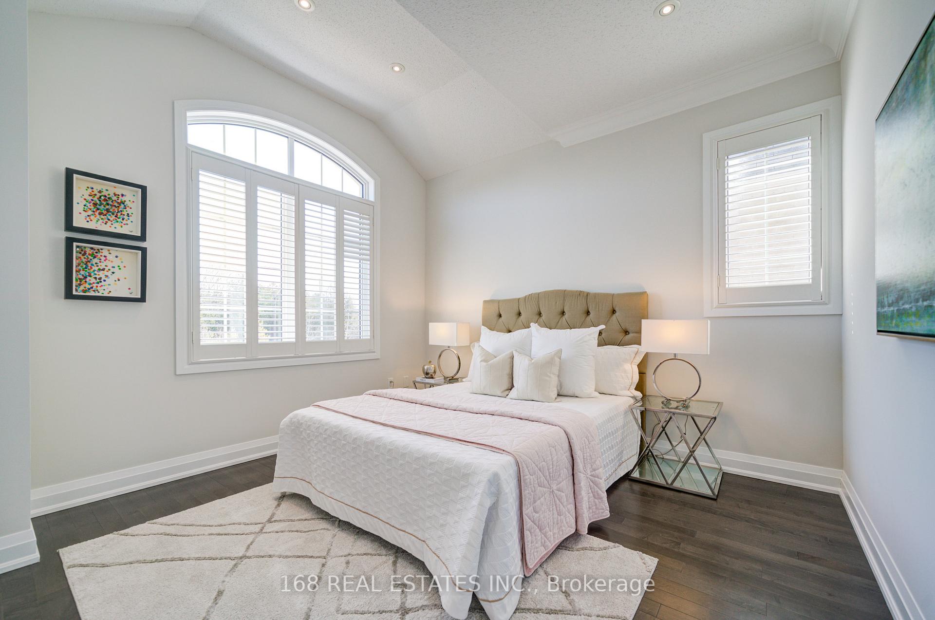 Photo 18 of 392 Thomas Philips Drive, Aurora, Rural Aurora — HOMEH