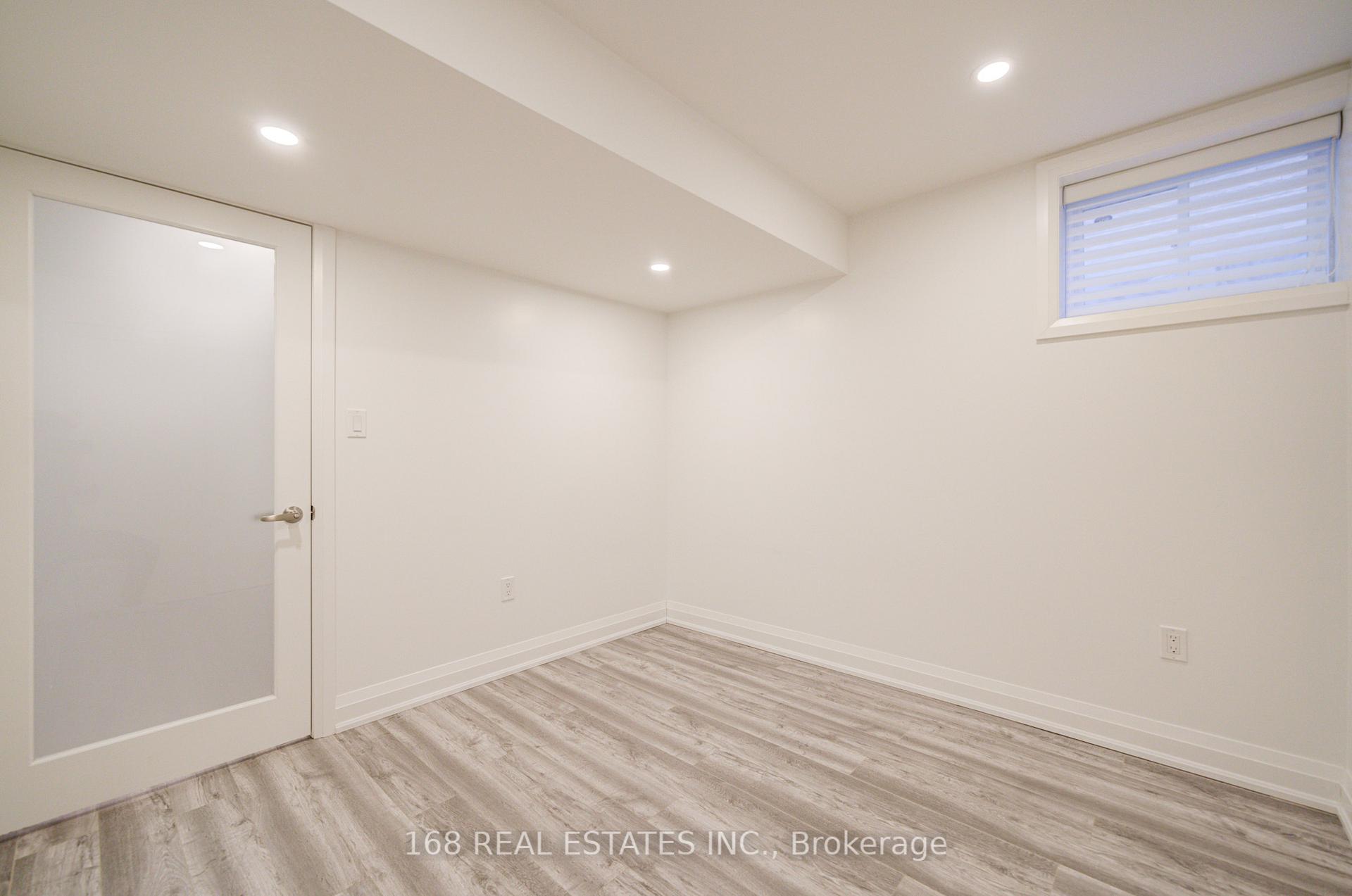 Photo 32 of 392 Thomas Philips Drive, Aurora, Rural Aurora — HOMEH