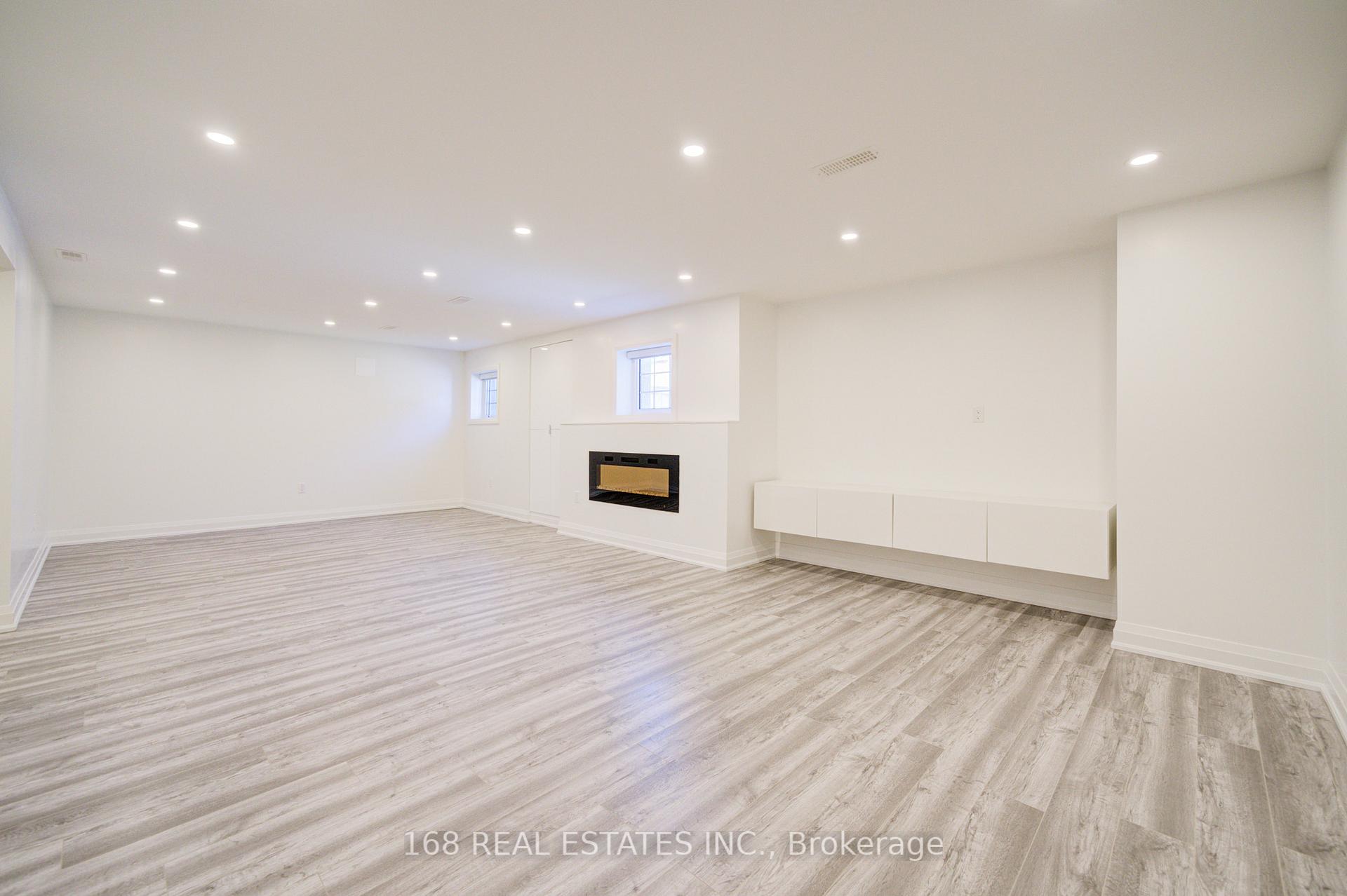 Photo 34 of 392 Thomas Philips Drive, Aurora, Rural Aurora — HOMEH