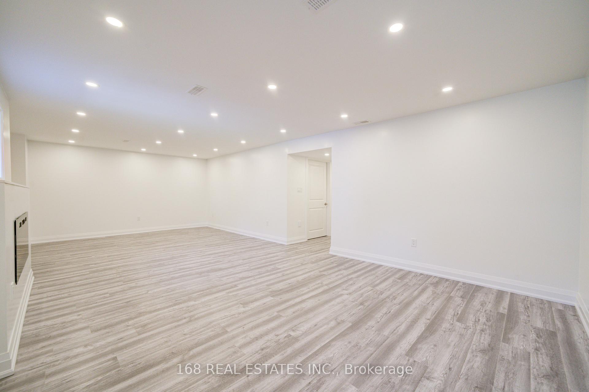 Photo 35 of 392 Thomas Philips Drive, Aurora, Rural Aurora — HOMEH
