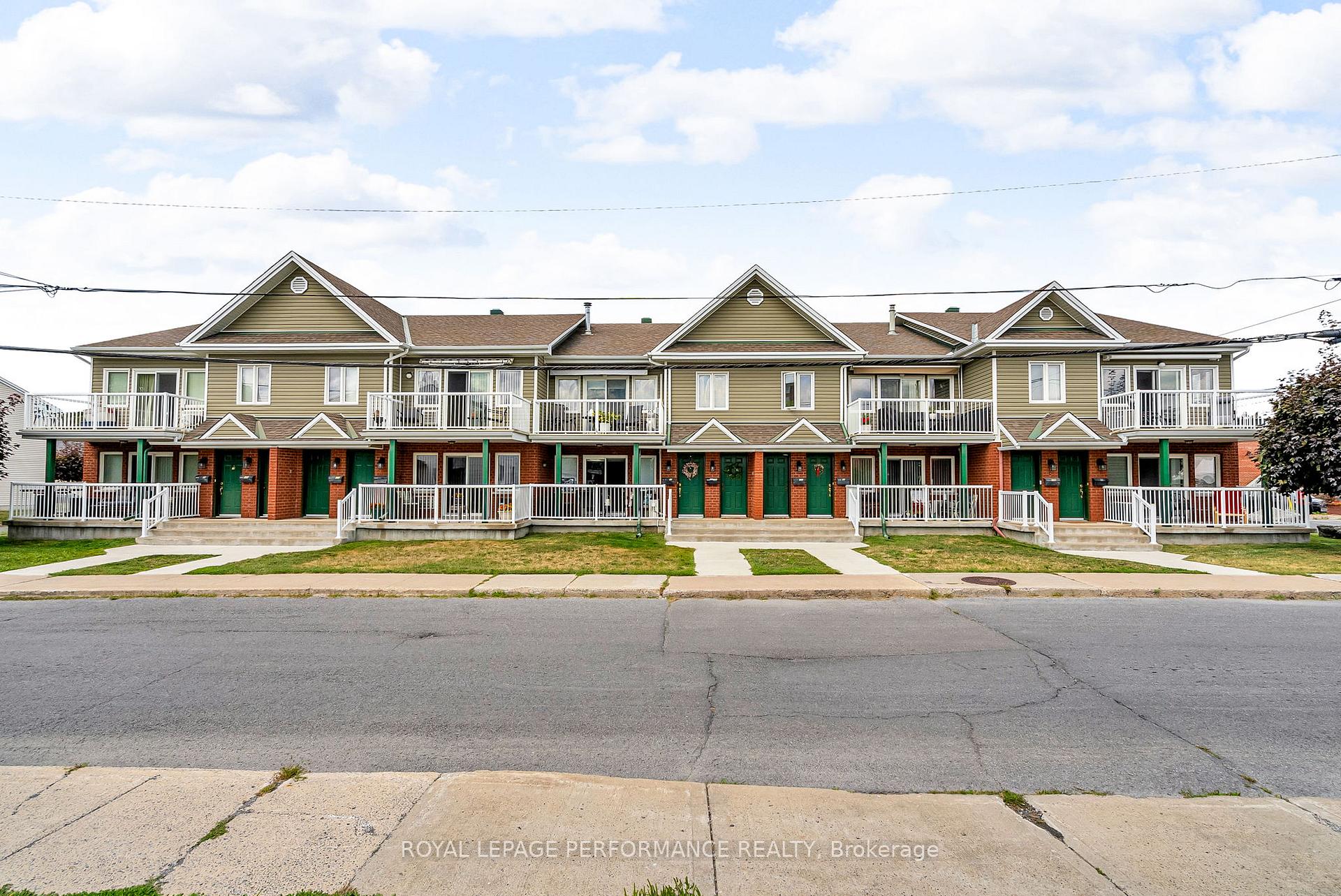 Photo 2 of Unit 3, 15 First Street W, Cornwall — HOMEH