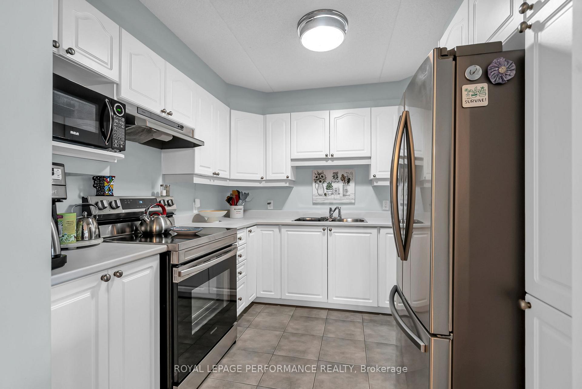 Photo 12 of Unit 3, 15 First Street W, Cornwall — HOMEH