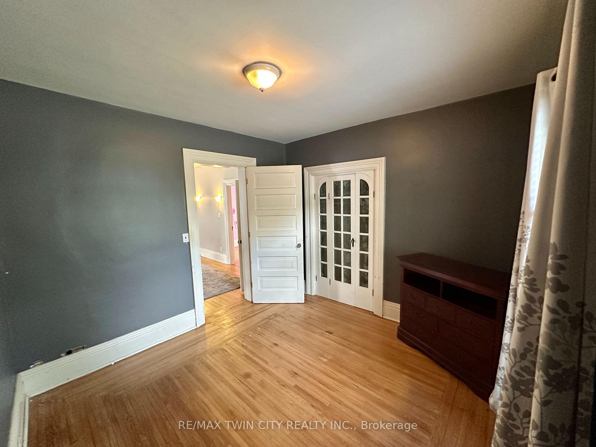 Photo 8 of 19 Brighton Avenue, Brant, Brantford Twp — HOMEH