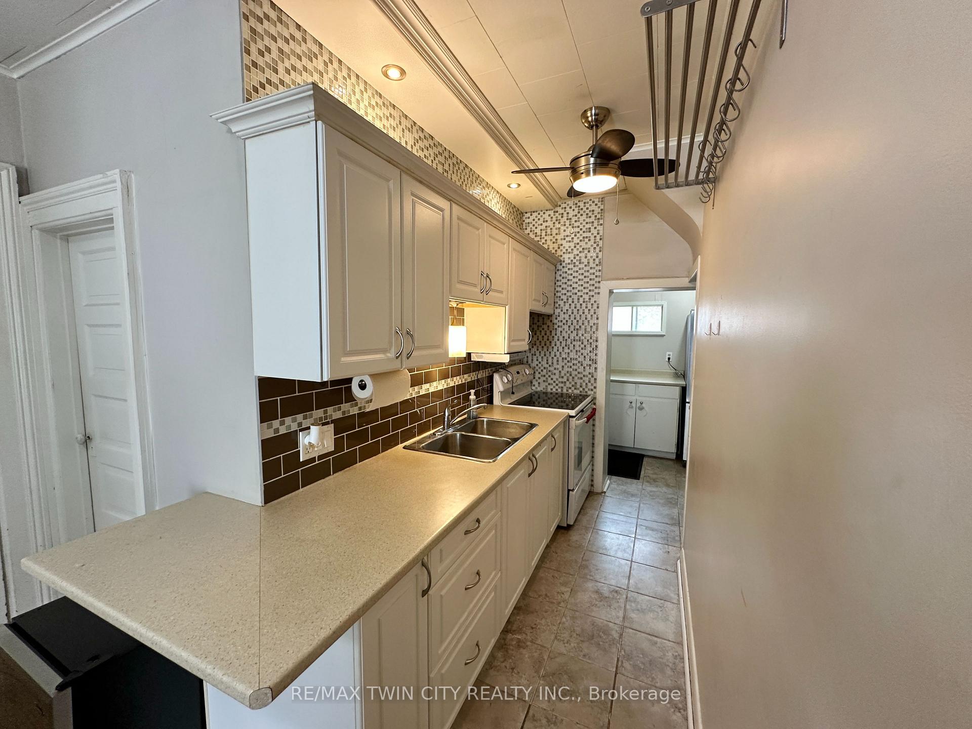 Photo 15 of 19 Brighton Avenue, Brant, Brantford Twp — HOMEH