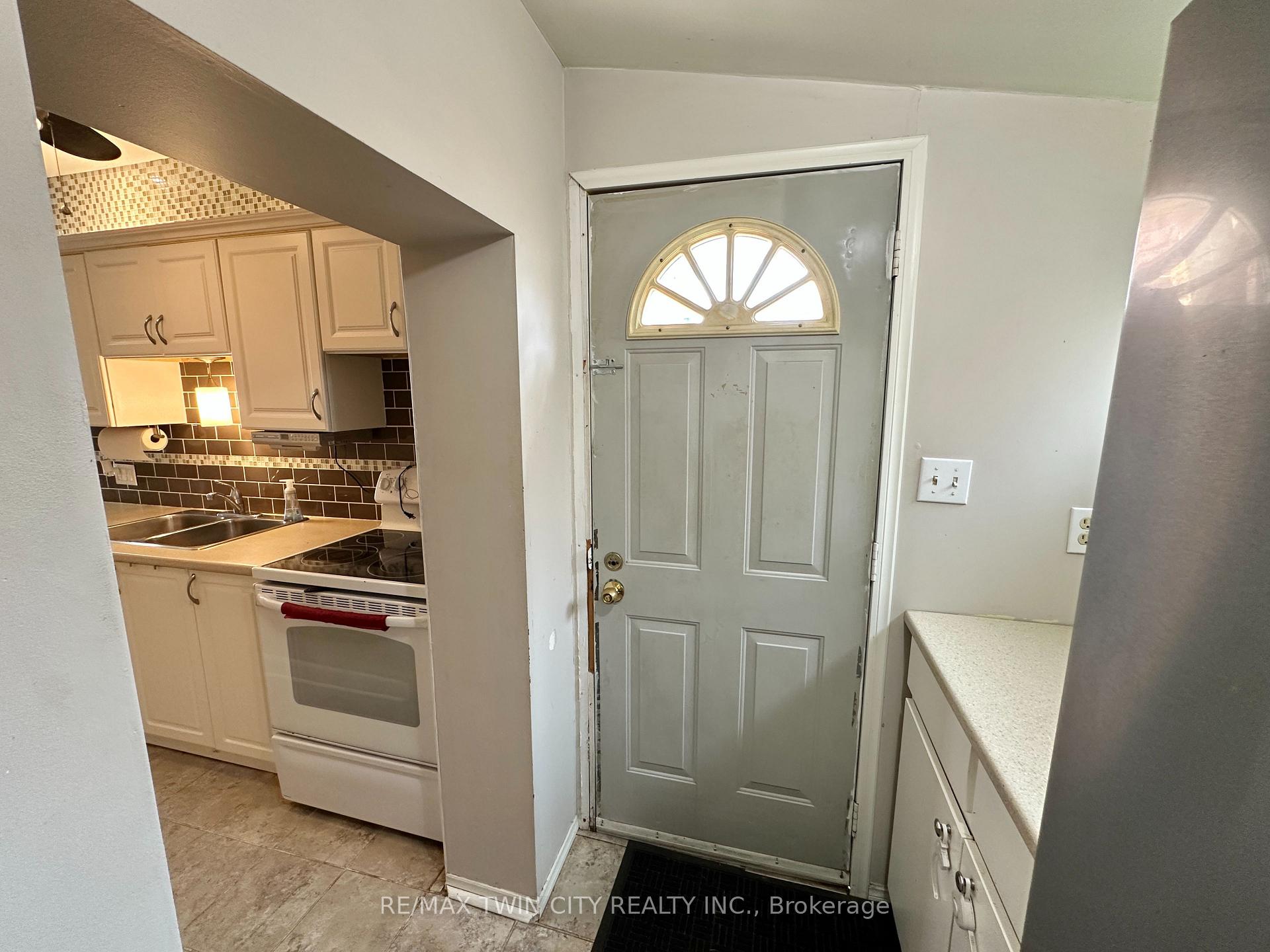 Photo 18 of 19 Brighton Avenue, Brant, Brantford Twp — HOMEH