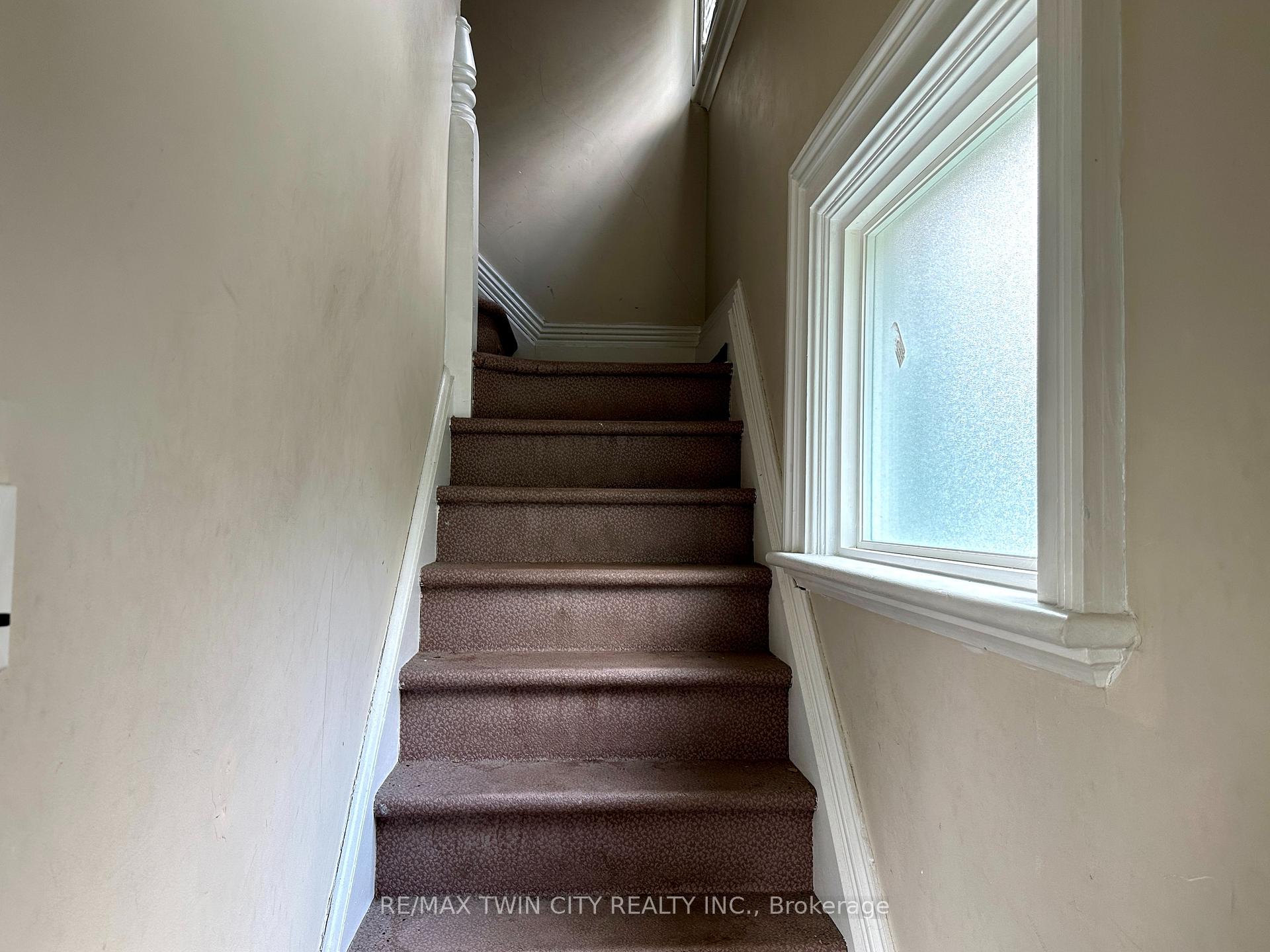 Photo 21 of 19 Brighton Avenue, Brant, Brantford Twp — HOMEH