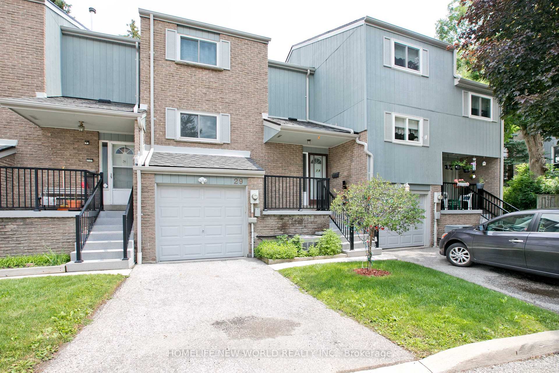 Photo 2 of Unit 29, 646 Village Parkway, Markham, Unionville — HOMEH