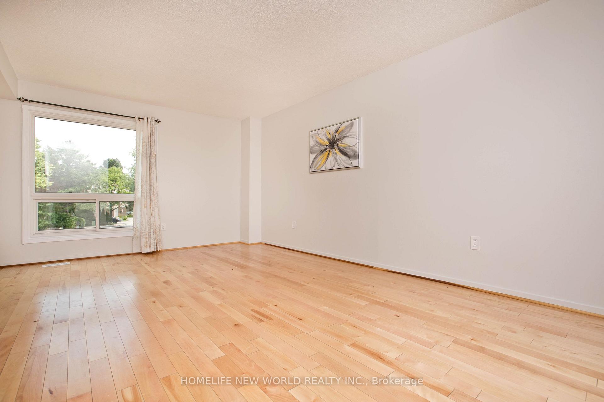Photo 3 of Unit 29, 646 Village Parkway, Markham, Unionville — HOMEH