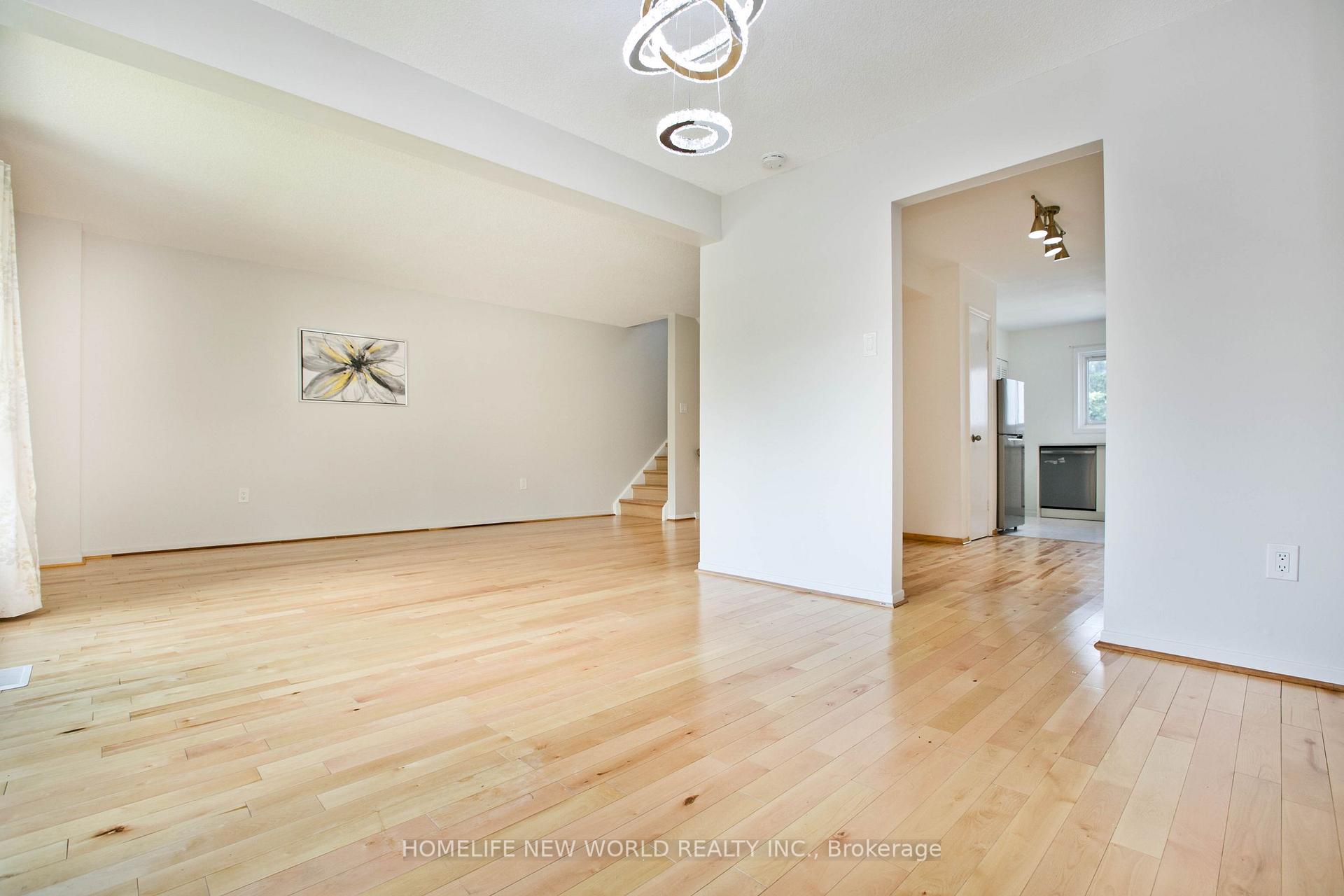 Photo 7 of Unit 29, 646 Village Parkway, Markham, Unionville — HOMEH