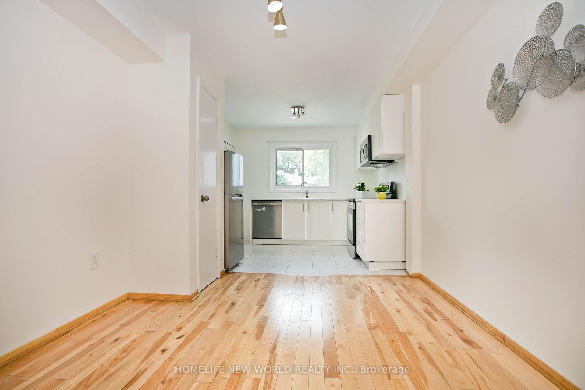Photo 9 of Unit 29, 646 Village Parkway, Markham, Unionville — HOMEH
