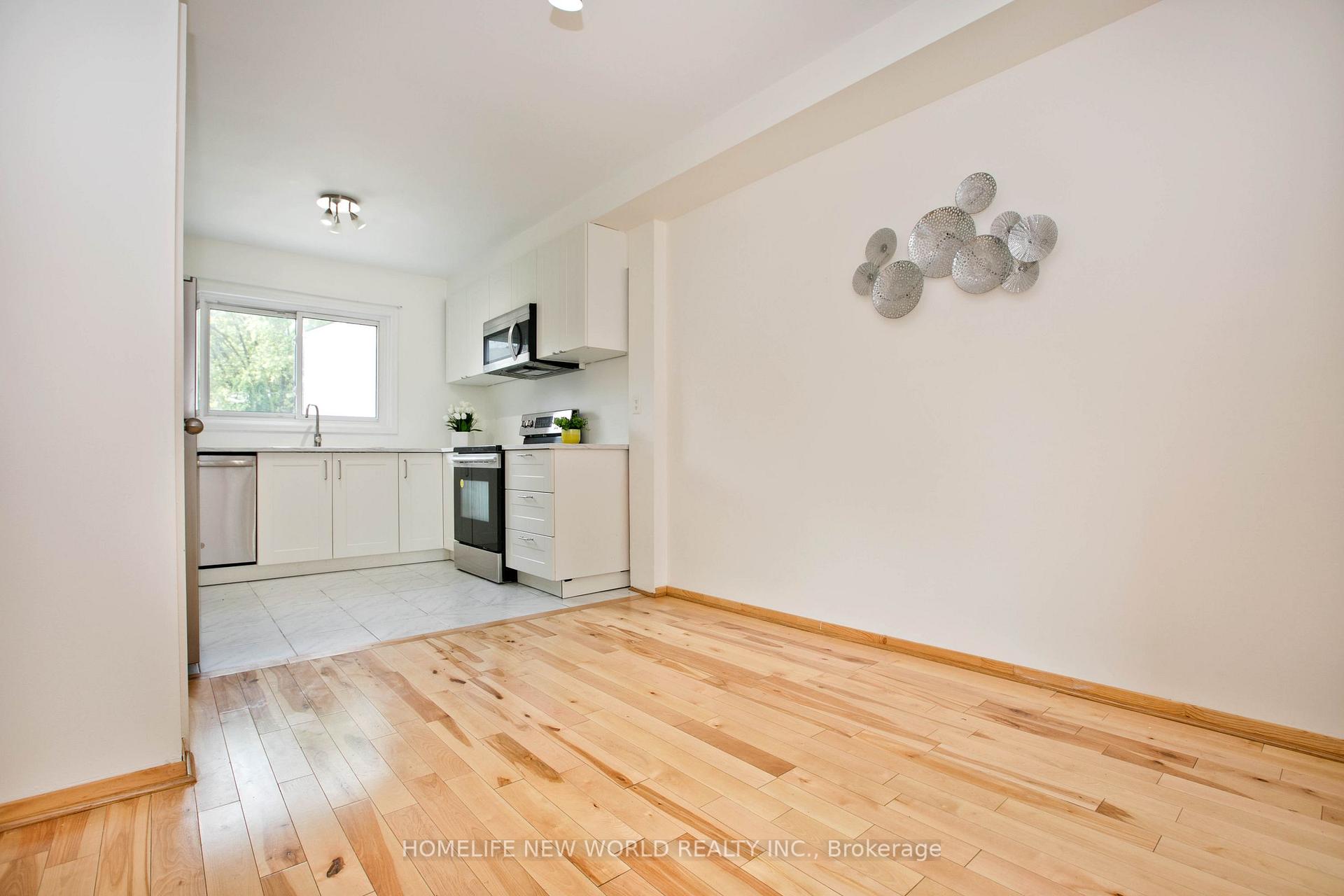 Photo 11 of Unit 29, 646 Village Parkway, Markham, Unionville — HOMEH