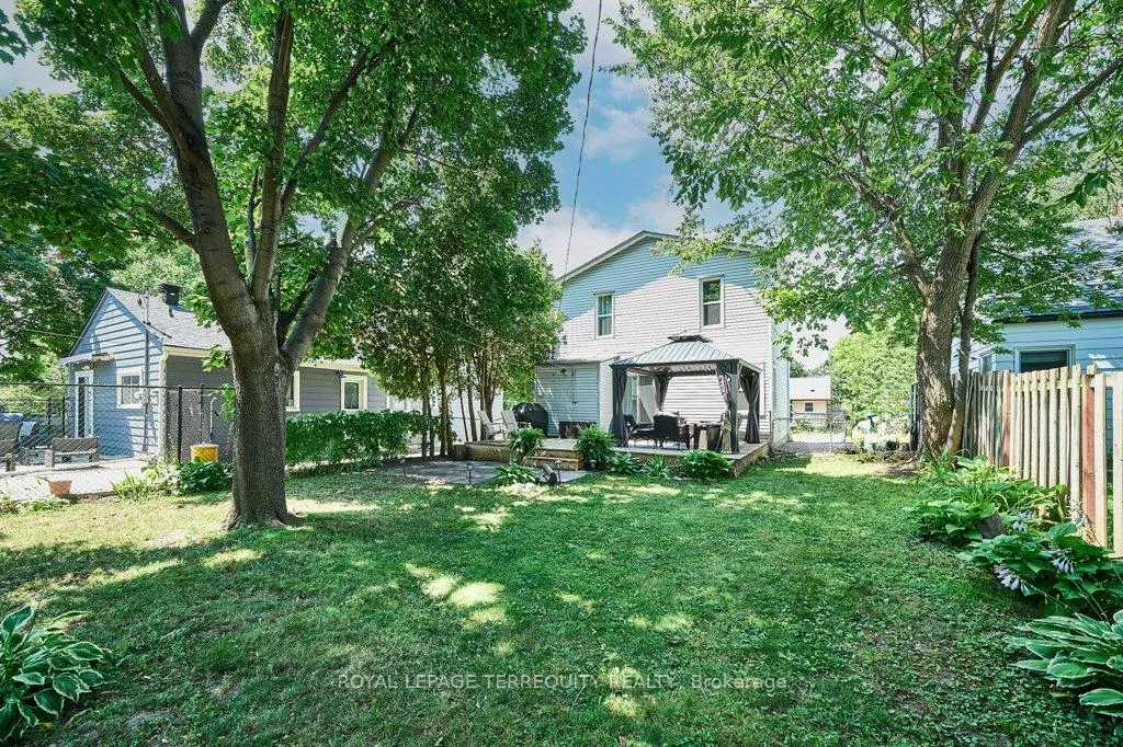 Photo 5 of 13 Windsor Avenue, Ajax, Central — HOMEH