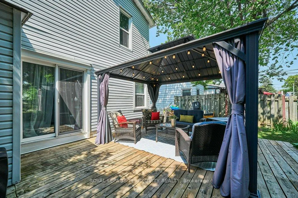 Photo 7 of 13 Windsor Avenue, Ajax, Central — HOMEH