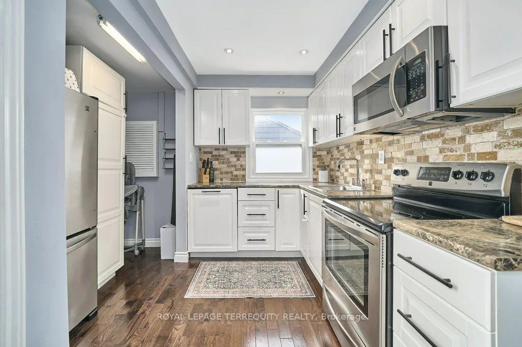 Photo 24 of 13 Windsor Avenue, Ajax, Central — HOMEH