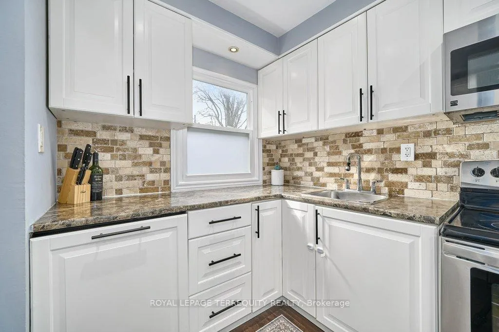 Photo 26 of 13 Windsor Avenue, Ajax, Central — HOMEH