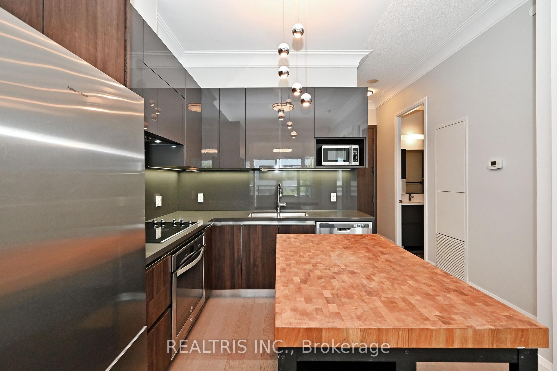 Photo 31 of Unit 210, 25 Water Walk Drive, Markham, Unionville — HOMEH