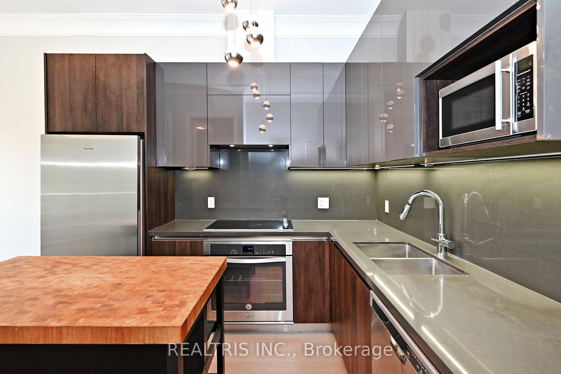 Photo 13 of Unit 210, 25 Water Walk Drive, Markham, Unionville — HOMEH