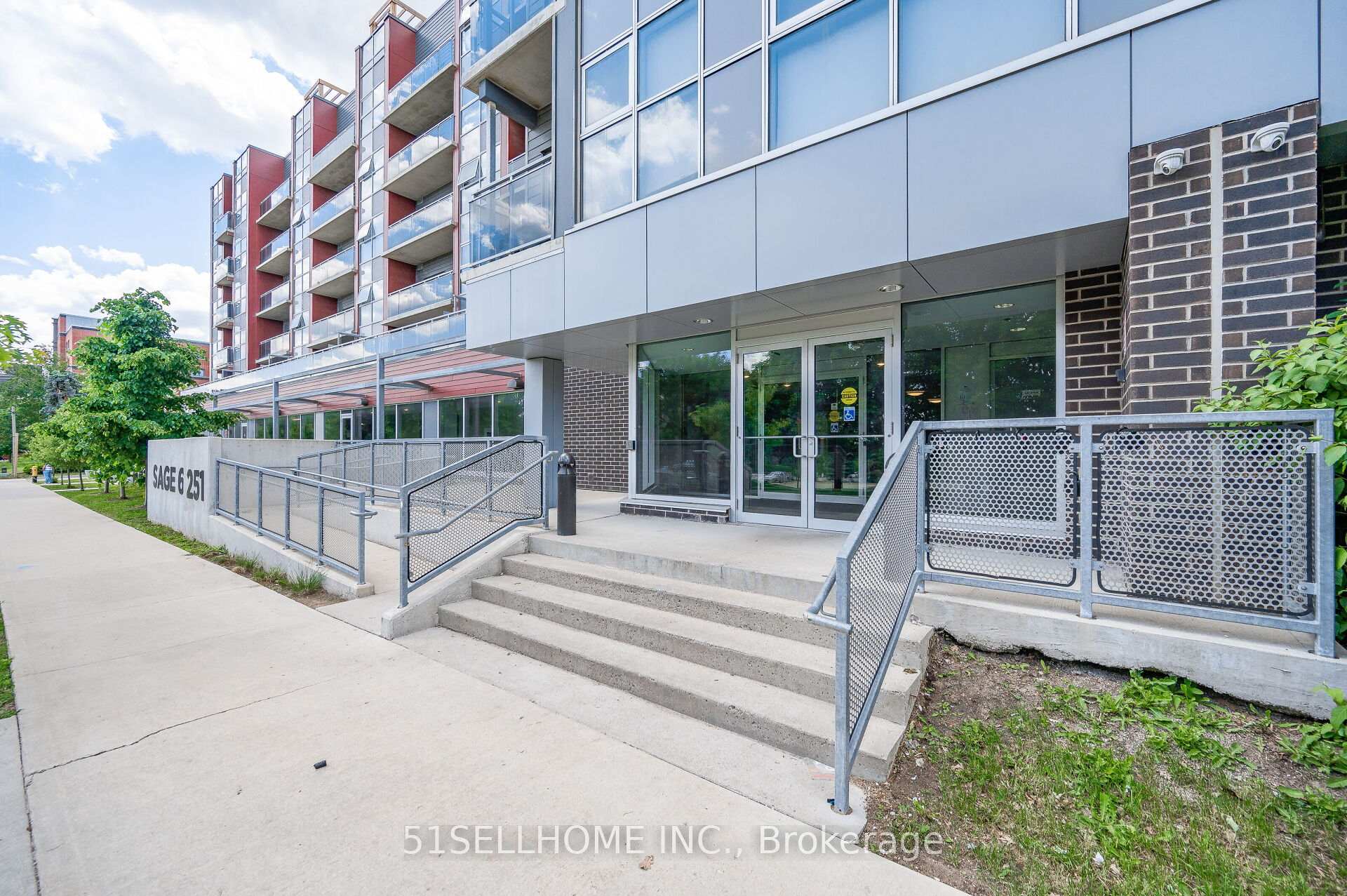 Front of Unit 707, 251 Hemlock Street