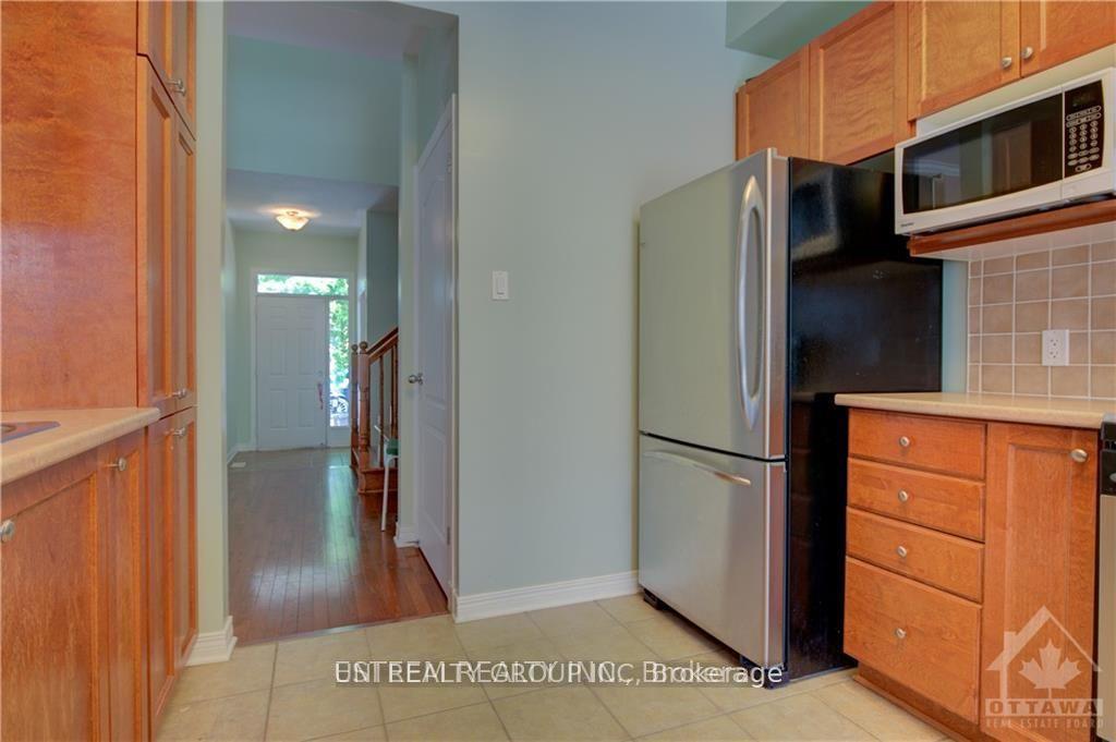 Photo 12 of 101 Portrush Avenue, Ottawa, Barrhaven - Longfields — HOMEH